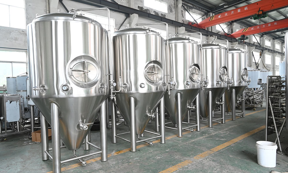 Tank Talk about beer fermenters and bright beer tanks